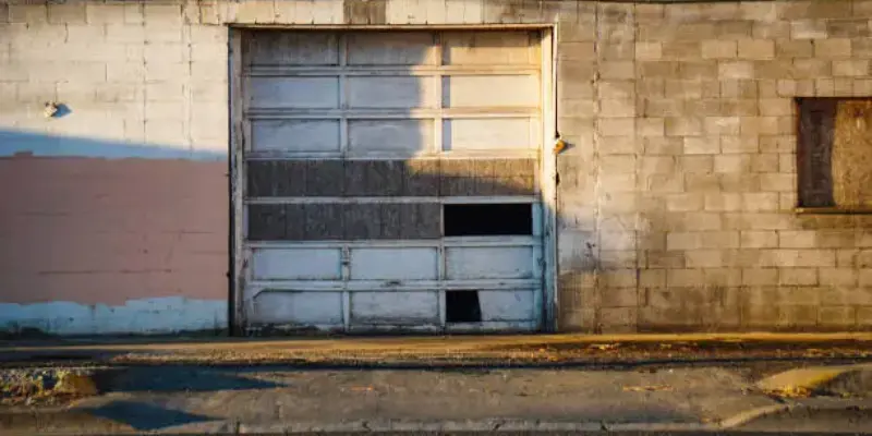 How To Tell If Your Garage Door Needs Professional Repair 1 When Your Garage Door Needs Professional Repair