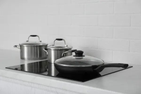 Induction Stove Pans & Cookware: Expert Tips for Buyers 1 induction stove cookware and pans