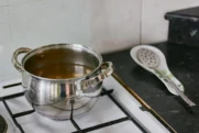 What Temperature Is Simmer on an Electric Stove? (2026 Guide)